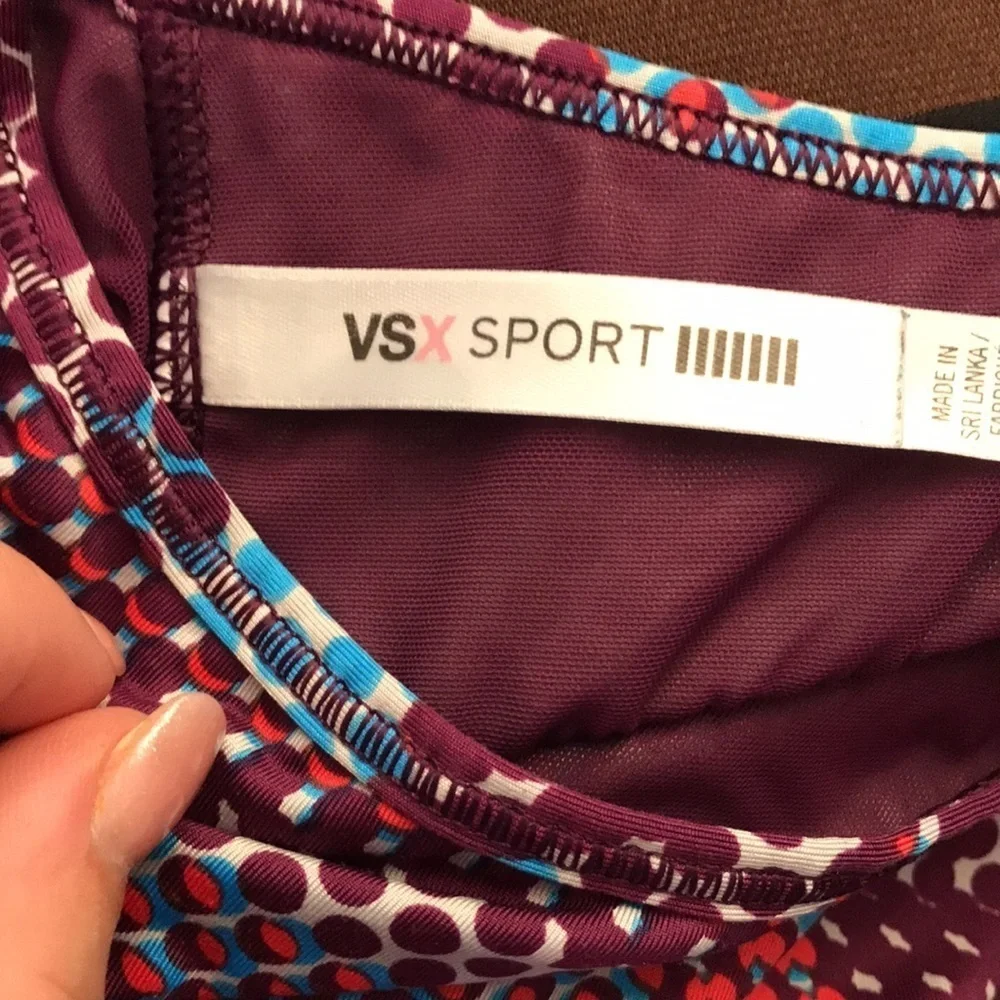 Victoria’s Secret brand VSX size S sports bra